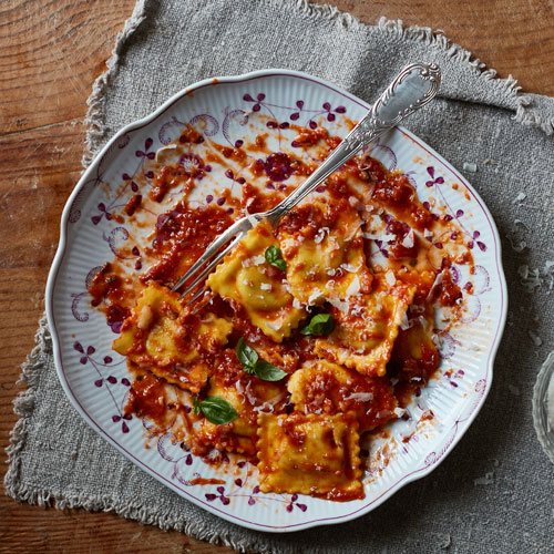 Recipe: Basil & Ricotta Ravioli with Tomato Sauce