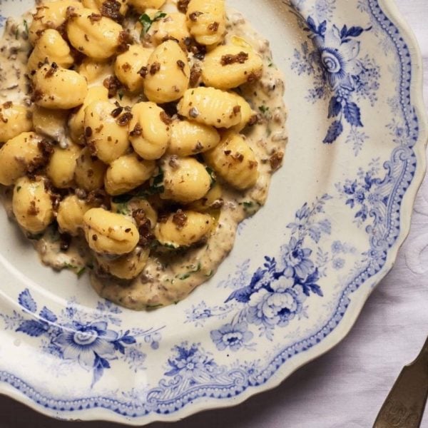 CREAMY MUSHROOM & TRUFFLE PESTO GNOCCHI
