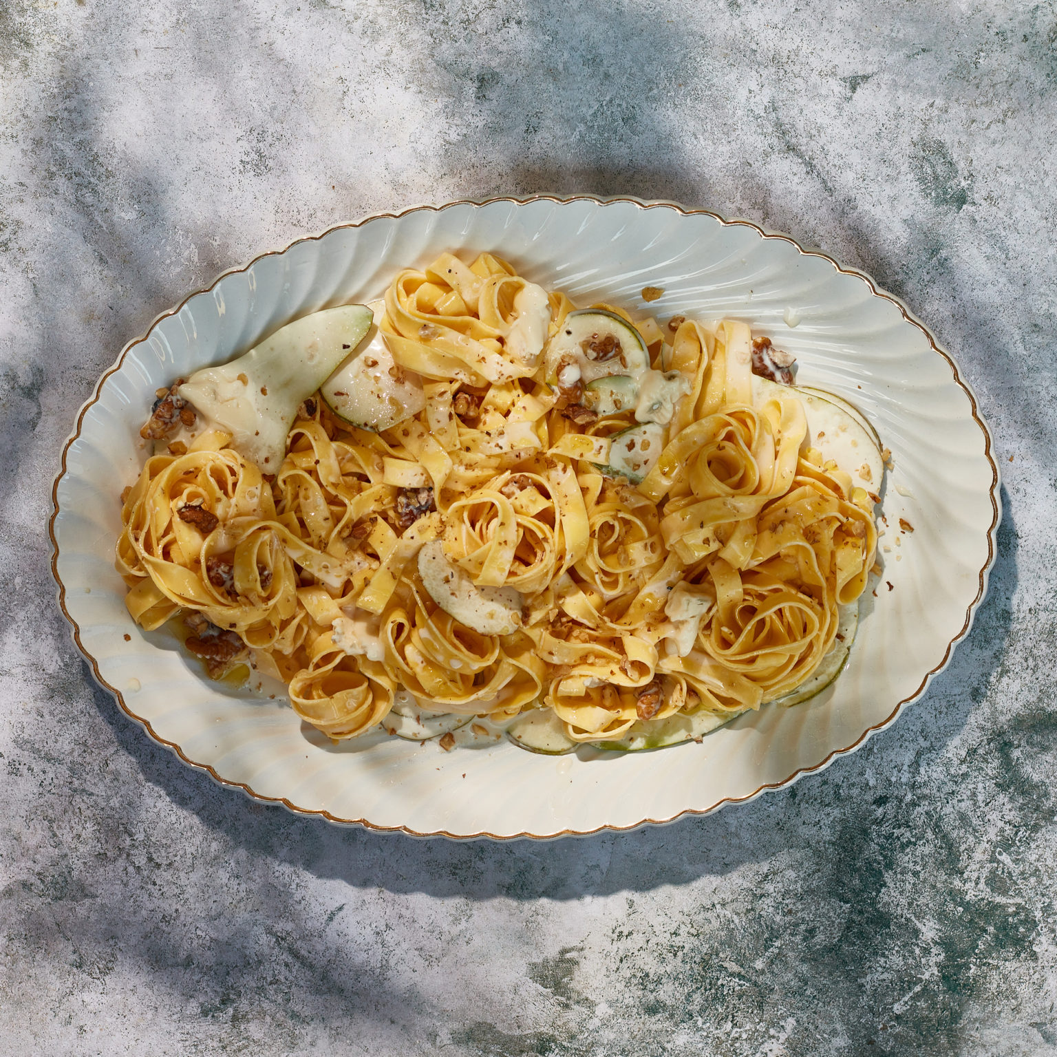 Tagliatelles de konjac poires et gorgonzola