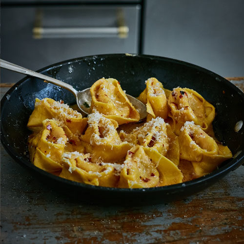 Tortelloni Recipe: Tomato & Mozzarella Tortelloni with Chilli Butter