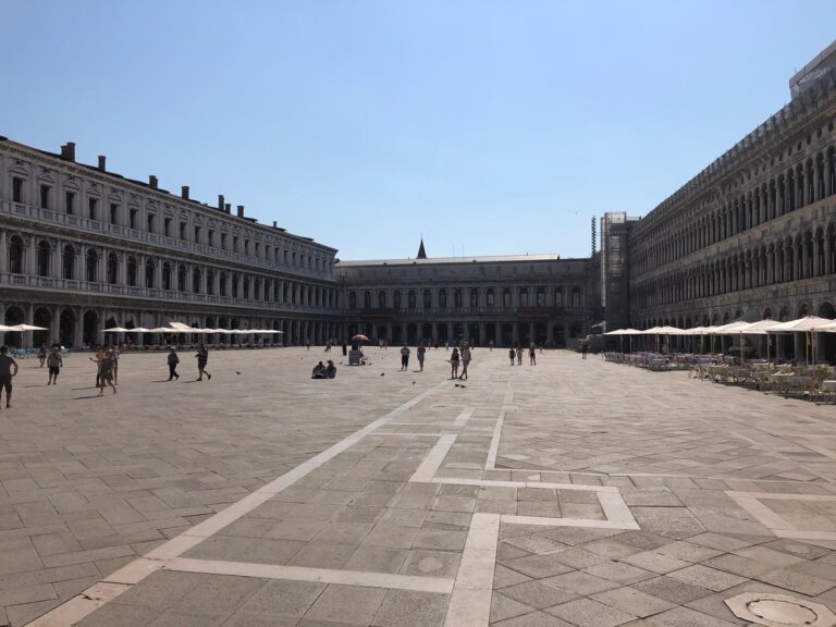 Where did everybody go? It must be Ferragosto